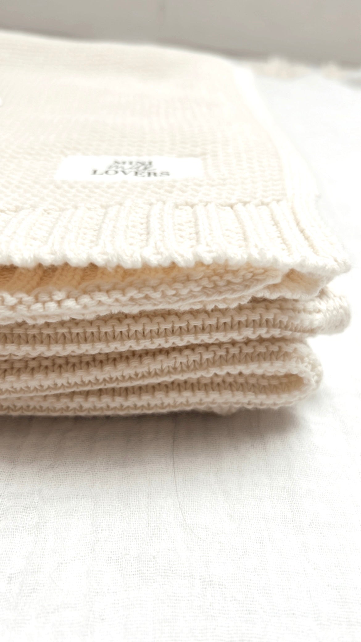 Handmade knitted blanket made from organic cotton