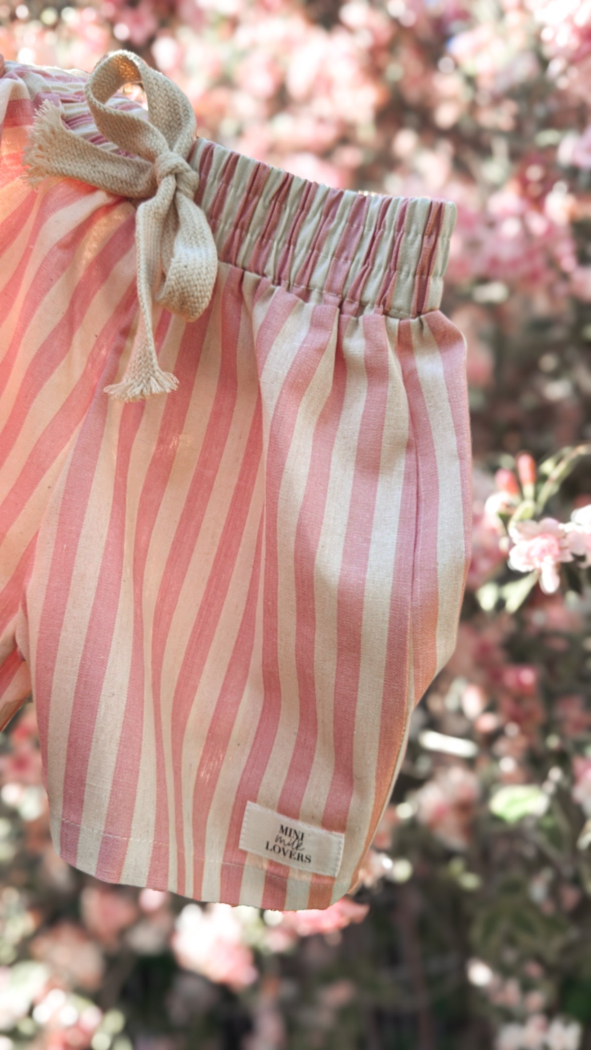 Summer shorts, pink striped