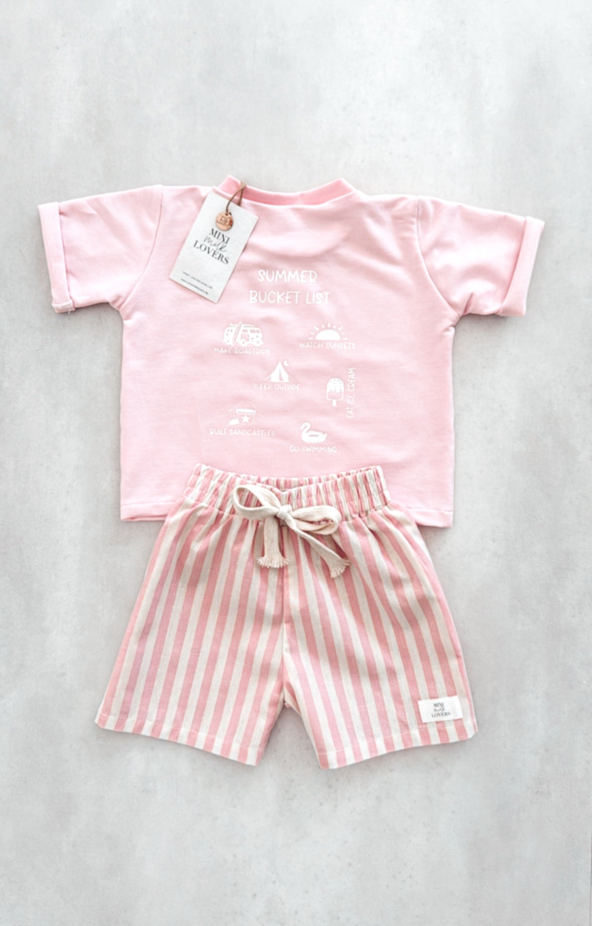 Summer Bucket List T-Shirt Pink