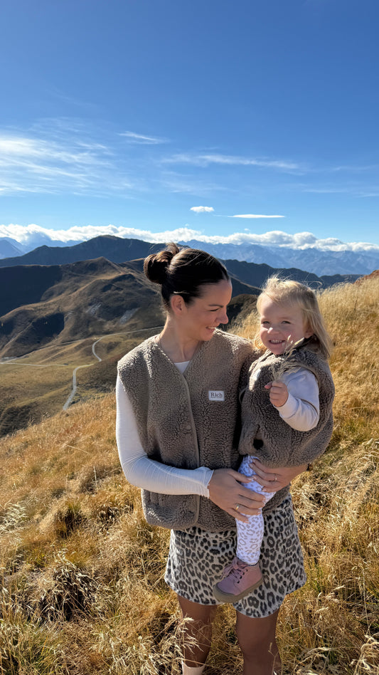 Mommy & Mini BUNDLE + GRATIS Socken, Teddy Westen aus Bio Baumwolle
