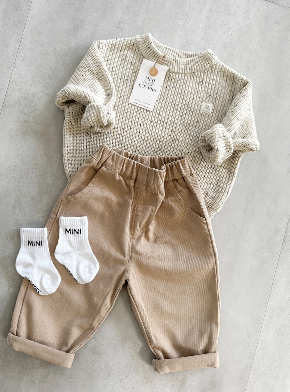 Wide leg trousers made from organic cotton
