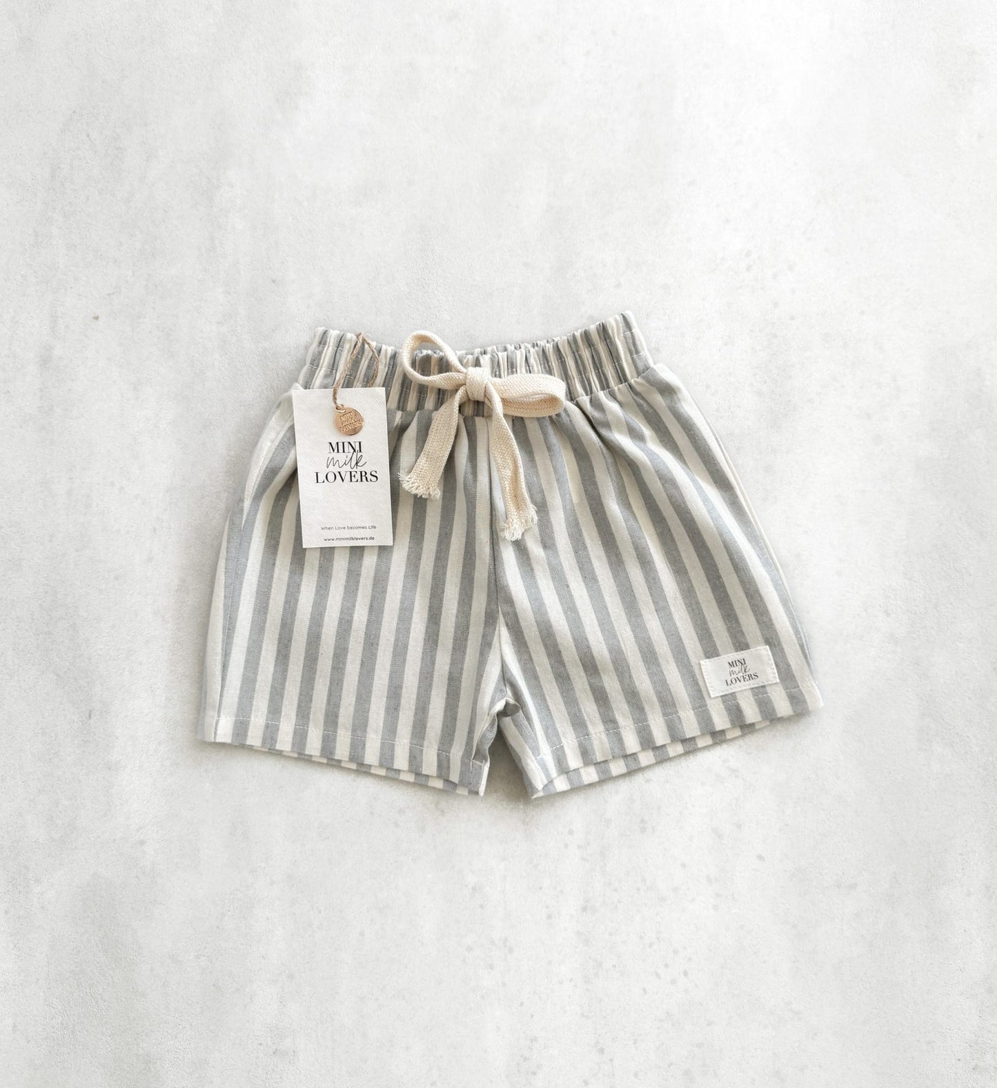 Bio Shorts Pastellblau gestreift