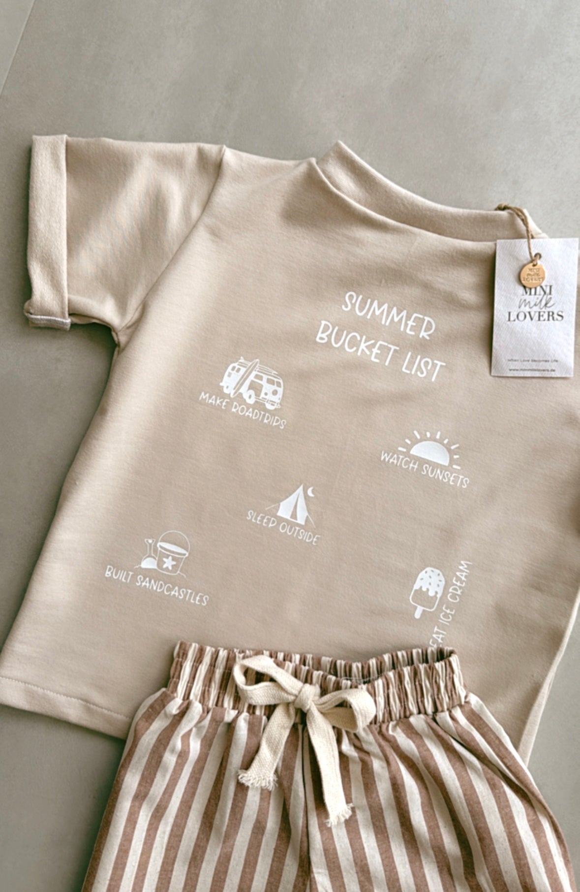 Summer Bucket List T-Shirt Beige