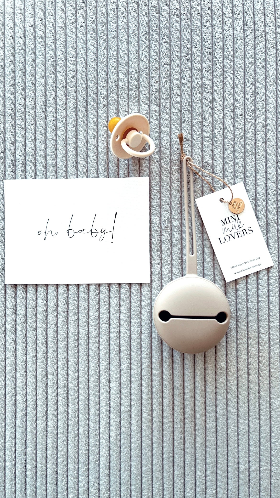 Silicone pacifier box