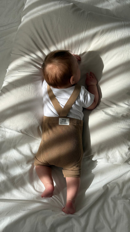 Kurze Strumpfhose mit Hosenträgern aus Bio Baumwolle