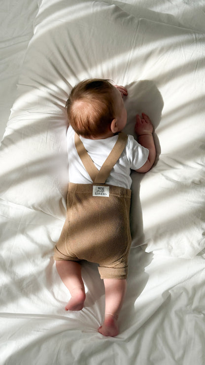 Kurze Strumpfhose mit Hosenträgern aus Bio Baumwolle