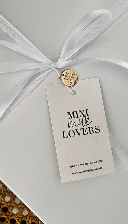 Ware liebevoll als Geschenk verpackt