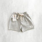 Sommer Shorts Pastellblau gestreift