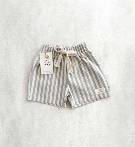 Sommer Shorts Pastellblau gestreift