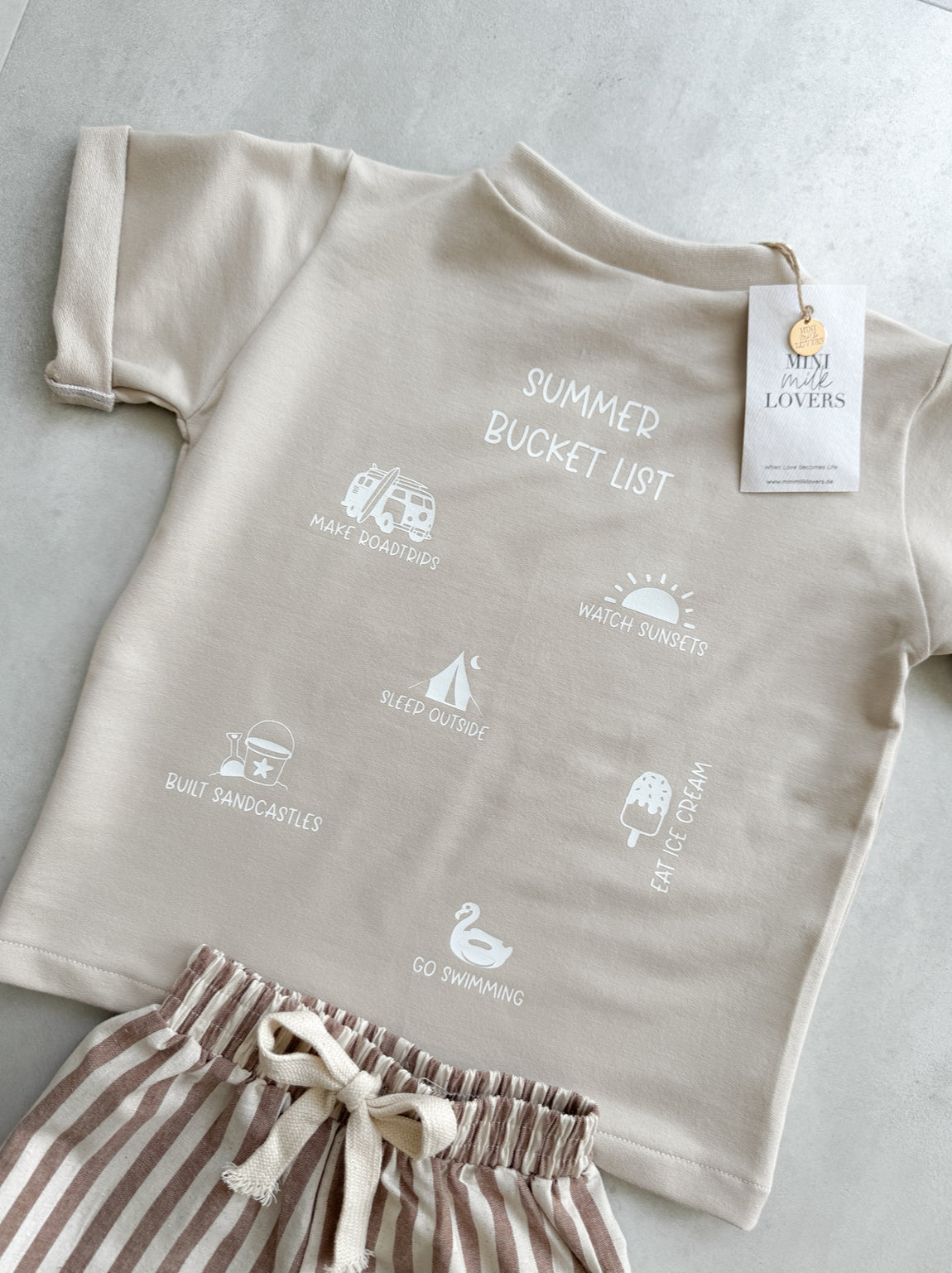 Summer Bucket List T-Shirt Beige