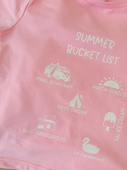 Summer Bucket List T-Shirt Rosa ARCHIVE SALE % (Kleiner Druckfehler beim Rückenprint)