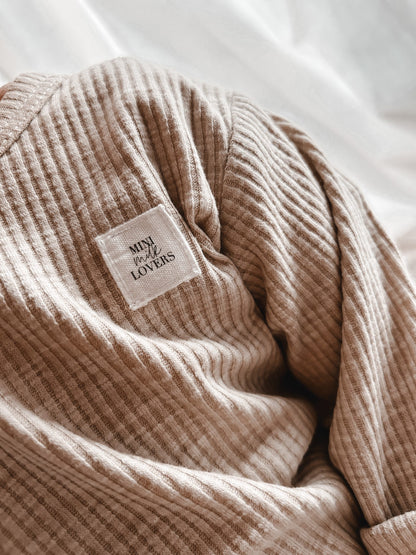 Gemütliches Home Outfit Beige