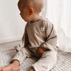 Gemütliches Home Outfit Beige